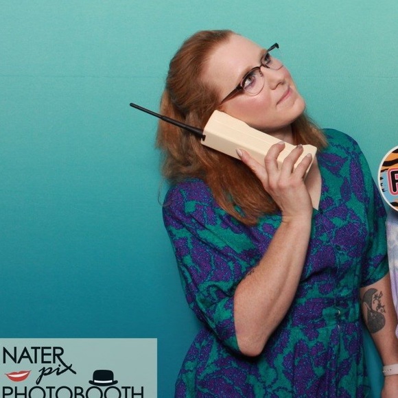 Meet your posher - Picture 2 of 3